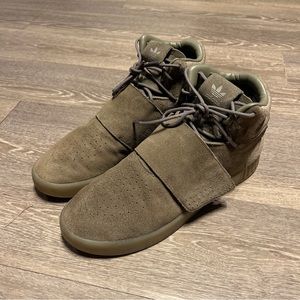 Size 10 - adidas Tubular Invader Strap Dark Green